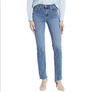 Levi’s women’s 724 high rise straight